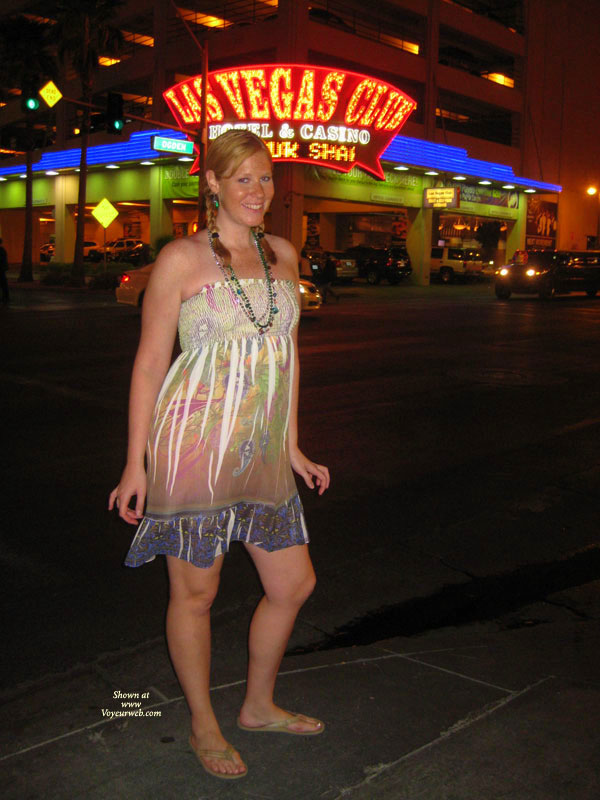 Pic #1 Naked In Vegas