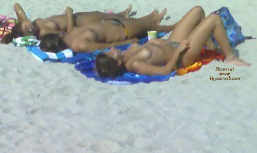 Pic #1 Beach Voyeur