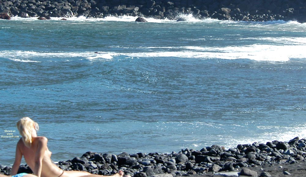 Pic #1 Beach Gals With My 400 mm Lens