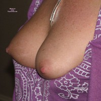 Pic #1 Topless Amateur Redhot Tits