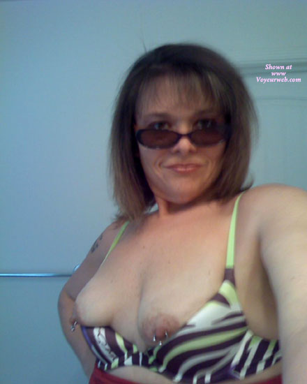 Pic #1 Topless Wife Out Of Town