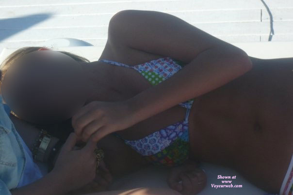 Pic #1 Beach Voyeur:&nbsp;St Tropez 2009 Part 2