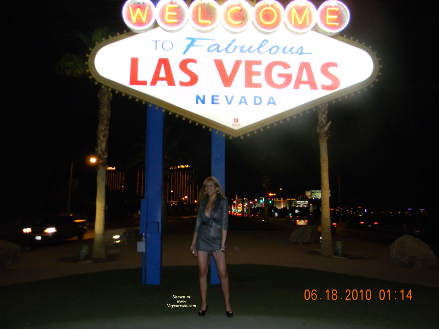 Pic #1 Nude Wife on heels:&nbsp;Nina In Las Vegas