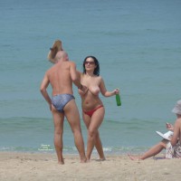 Pic #1 Beach Voyeur:&nbsp;Girl On The Beach