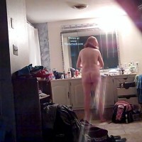 Nude Amateur Getting Ready