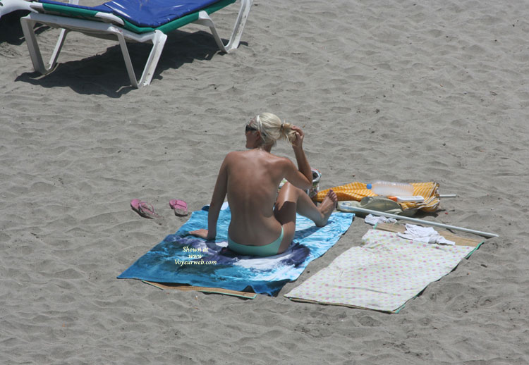 Pic #1 Beach Voyeur:&nbsp;Sunny Tenerife