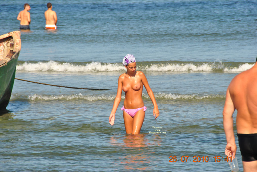 Pic #1 Beach Voyeur:&nbsp;Romanian Boobs