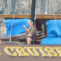 Beach Voyeur:&nbsp;Halong Bay Cruises