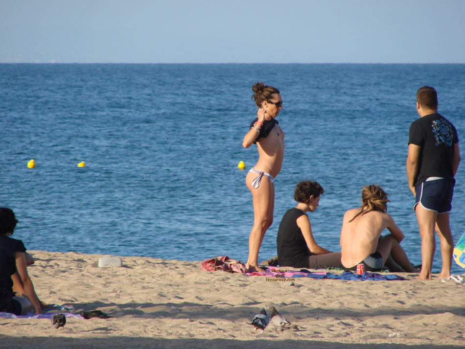 Pic #1 Beach Voyeur:&nbsp;More Sun On The Beach