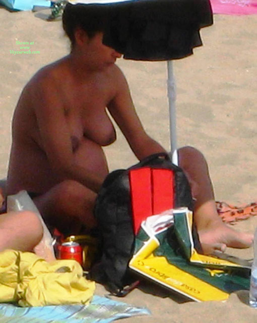 Pic #1 Beach Voyeur:&nbsp;Beach Voyeur: Showering Pregnant