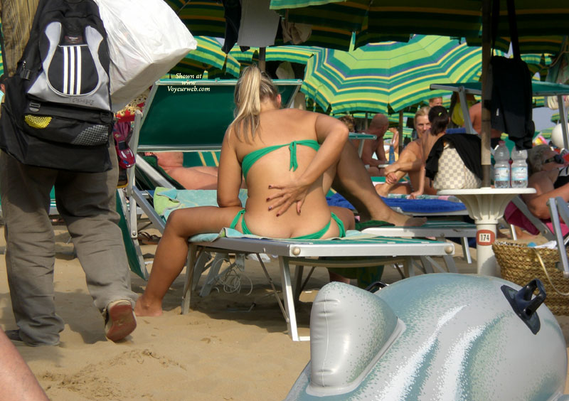 Pic #1 Beach Voyeur:&nbsp;Beach In Italy