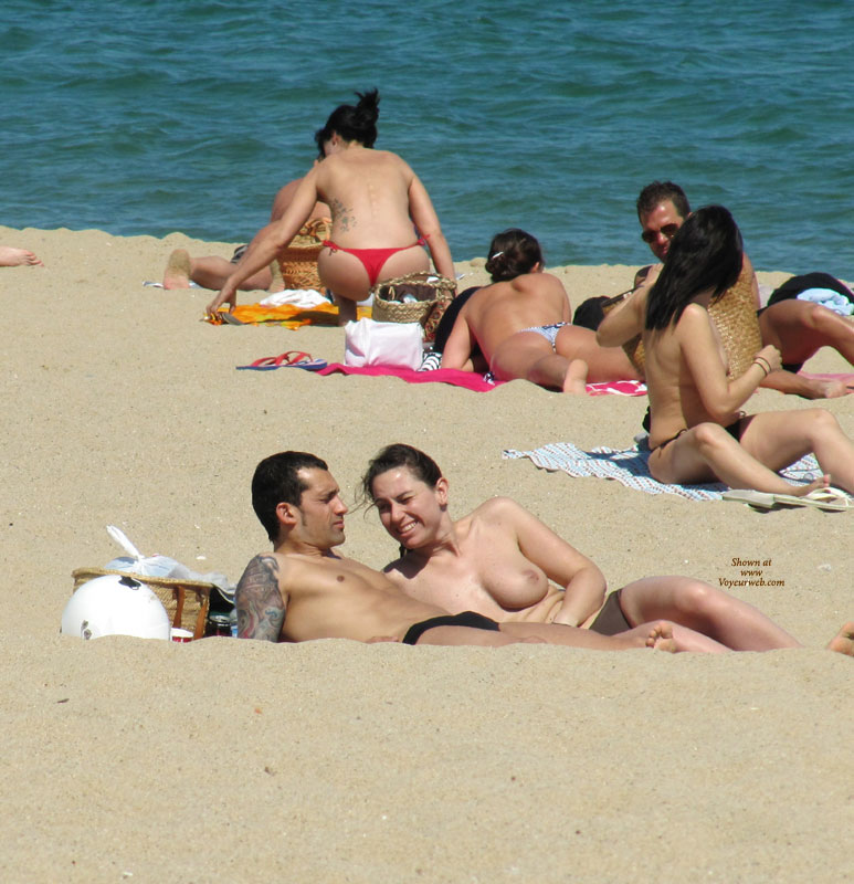 Pic #1 Beach Voyeur:&nbsp;Beach Voyeur: Beach And Love