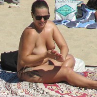 Pic #1 Beach Voyeur:&nbsp;Beach Voyeur: Big Women, Topless And Nude