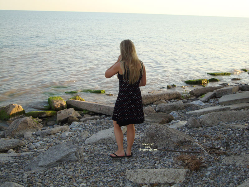 Pic #1 Pantieless Girlfriend:&nbsp;*NS Lucy At The Lake, Part II