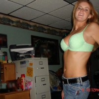 Pic #1 Topless Amateur Home Show