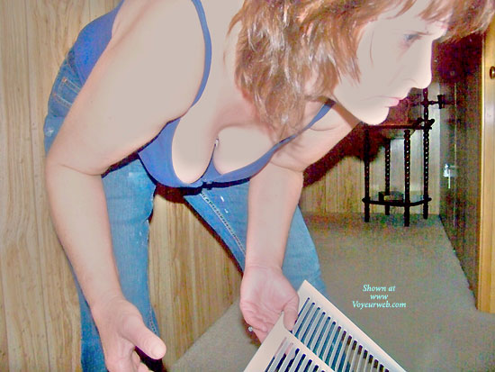 Pic #1 Topless Wife Housework