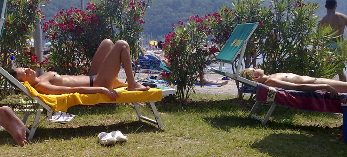 Pic #1 Beach Voyeur:&nbsp;Italian Summer