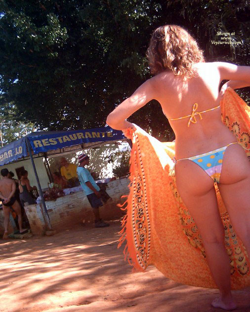 Pic #1 Beach Voyeur:&nbsp;Brasil: Friends In Wash