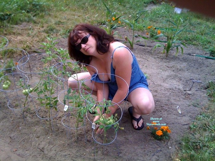 Pic #1 Pantieless Me:&nbsp;Skylar's Garden