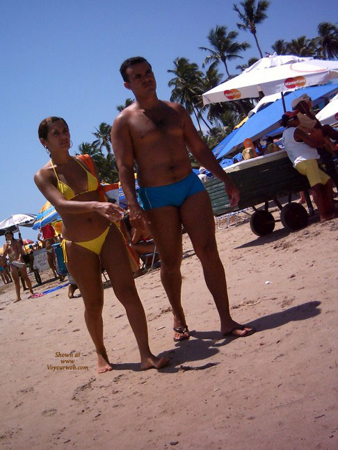 Pic #1 Beach Voyeur:&nbsp;Brasil: Couple In Porto Beach