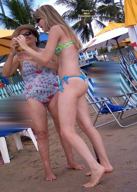 Pic #1 Beach Voyeur:&nbsp;Brasil: Blonde In Porto Beach