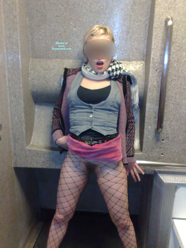 Pic #1 Topless Amateur:&nbsp;Fun In The Loos