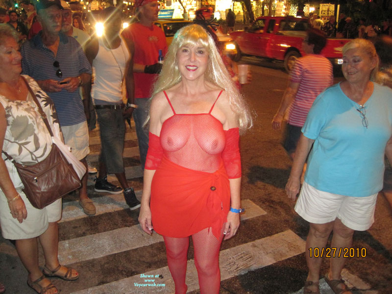 Pic #1 Topless Wife:&nbsp;Fantasy Fest Red Night