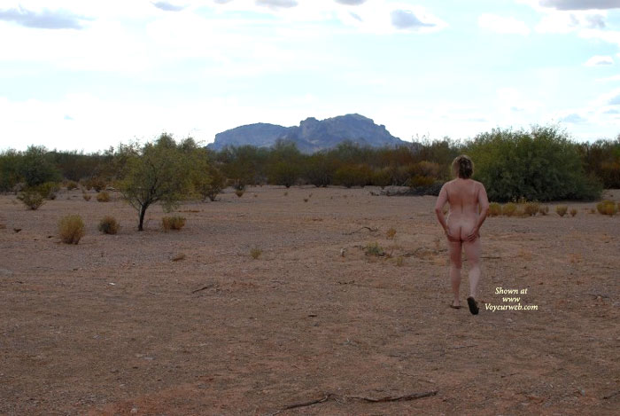 Pic #1 Nude Amateur:&nbsp;Funbagos Lost In The Desert