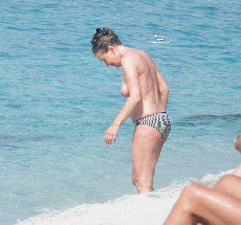 Pic #1 Beach Voyeur:&nbsp;Nue Dans Le Sud