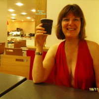 Topless Wife:&nbsp;Flashing At Erotica Uk