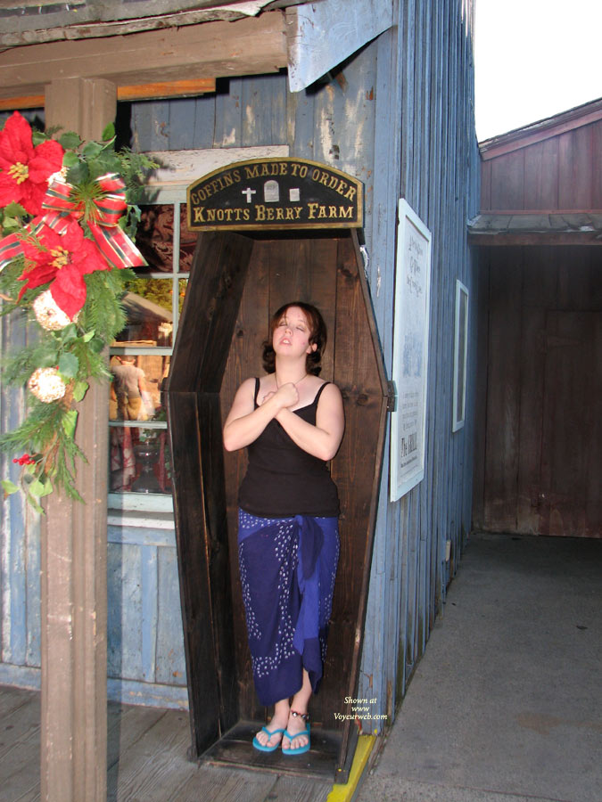 Pic #1 Li'l &#966;hi At Knott's Berry Farm Ii