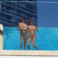 Pic #1 Flashing In Las Vegas