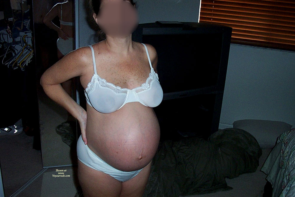 Pic #1 Helga69 Preggo