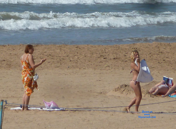 Pic #1 Moroccan Beach Babe Changes Top