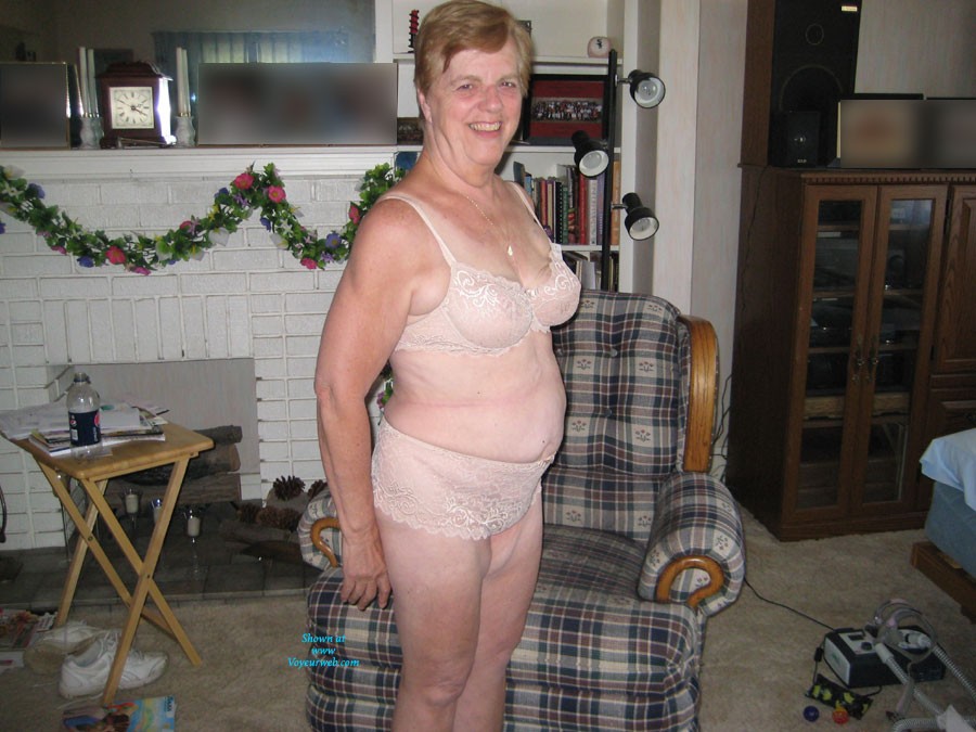 Pic #1 Newbie - Mature, Lingerie