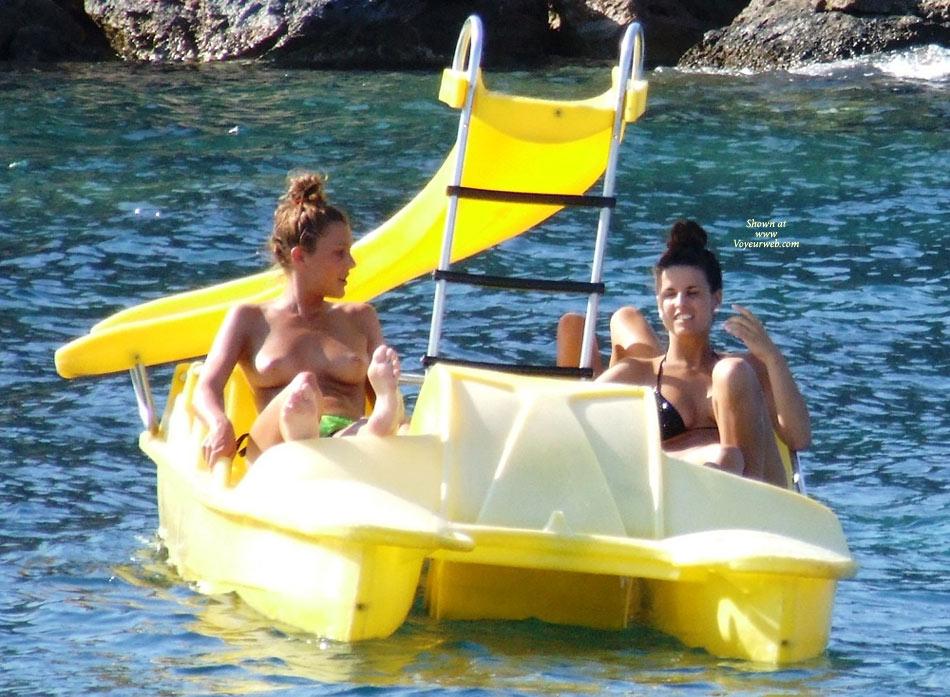 Pic #1 Ladies on Boats I Spotted - Bikini Voyeur