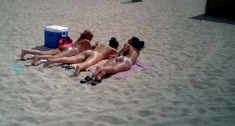 Pic #1 Cuban Girls - Beach