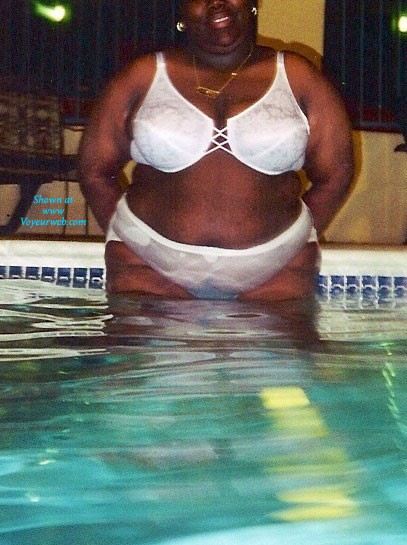 Pic #1 In The Pool - Wife/wives, Bbw, Bikini Voyeur, Wet