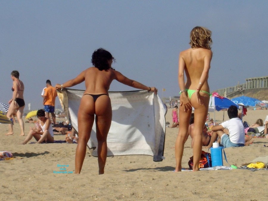 Pic #1 Oldies Photos But Nice Girls - Beach