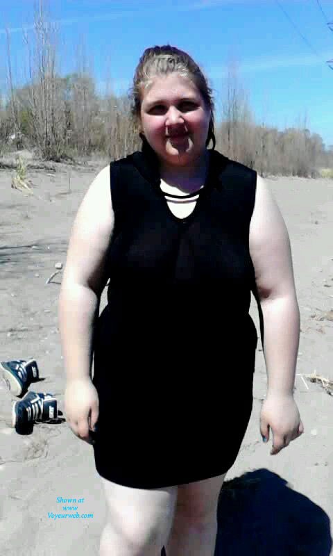 Pic #1 Day on The Beach #1 - Beach, Wife/wives, Big Tits, Natural Tits, Bbw