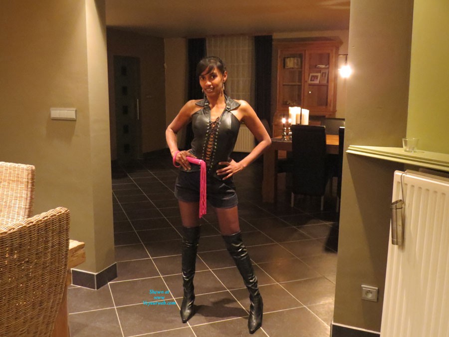 Pic #1 Some Nice Pictures of My Wife - Ebony, High Heels Amateurs, Wife/wives, Brunette, Costume