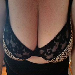 Pic #1 First Try - Big Tits, Wife/wives