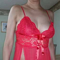 Pic #1 Leo's New Dress - Big Tits