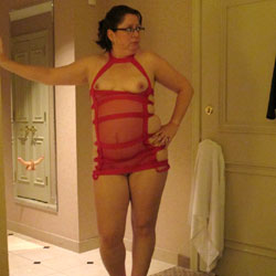 Playing In The Hotel - Big Tits, Brunette, High Heels Amateurs, Wife/wives