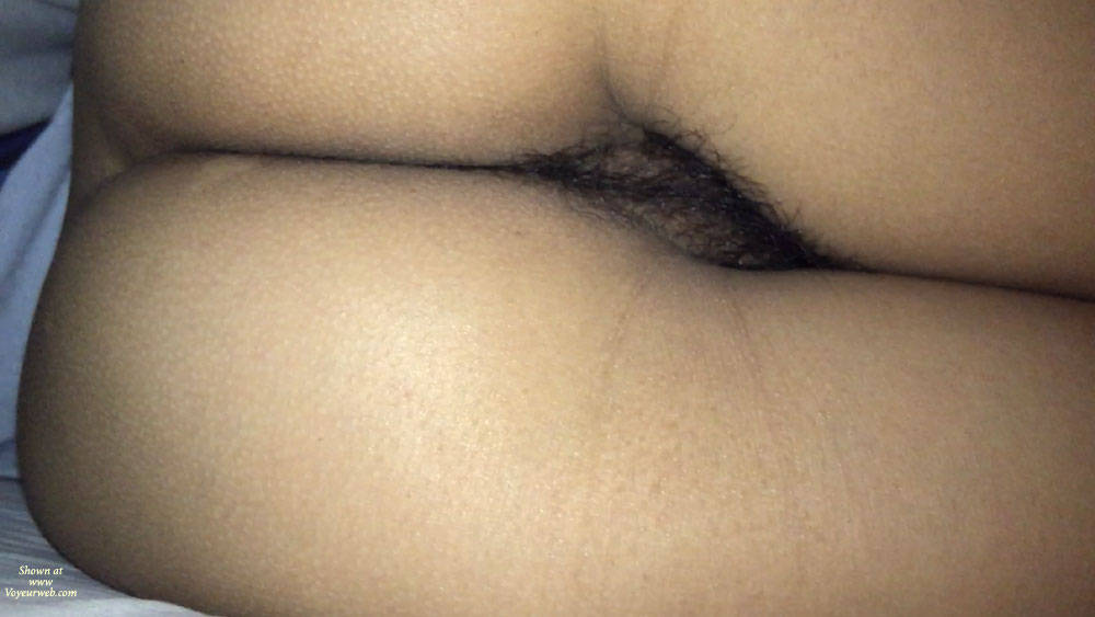 Pic #1 In Bed - Close-ups, Bush Or Hairy