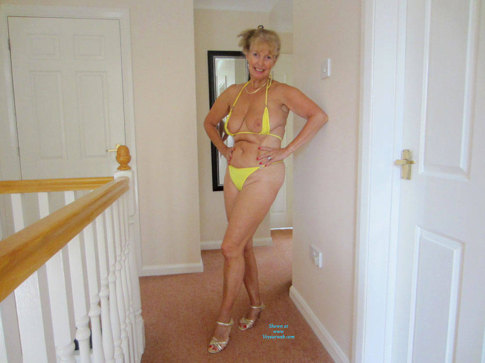 Pic #1 Linda Erotically In Yellow Bikini And Heels - High Heels Amateurs, Blonde, Bikini Voyeur, Big Tits, Mature