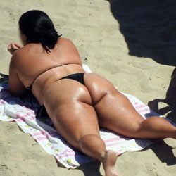 Pic #1 Brazilian Asses - Beach