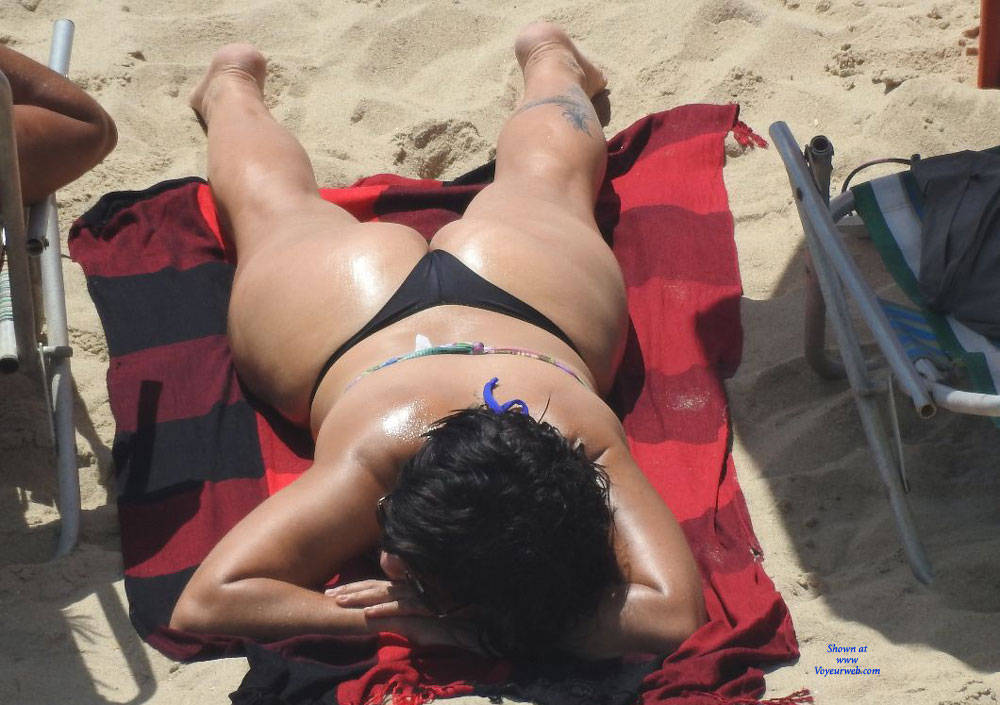 Pic #1 Enormous Ass From Recife City - Beach Voyeur