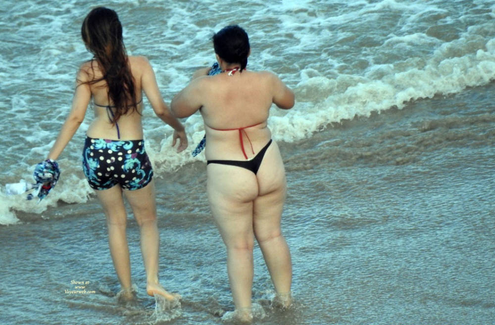 Pic #1 Tamandare Beach, Brazil - Beach Voyeur, Bikini Voyeur