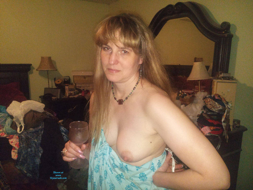 Pic #1 Wine Loving Jean - Nude Amateurs, Big Tits, Bush Or Hairy